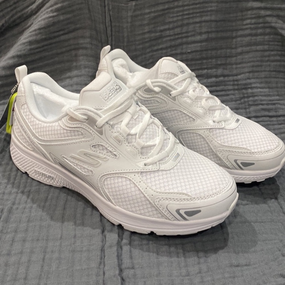 Skechers Women's CONSISTENT Sneaker